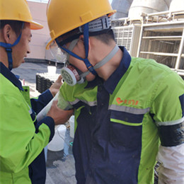 天津某楼中(zhōng)央空调冷却塔填料清洗