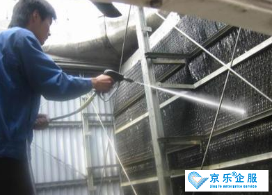 中(zhōng)央空调冷却塔清洗保养之填料更换-图2