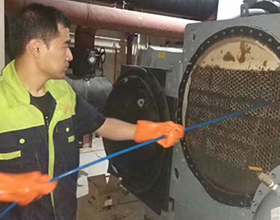 中(zhōng)央空调冷凝器清洗